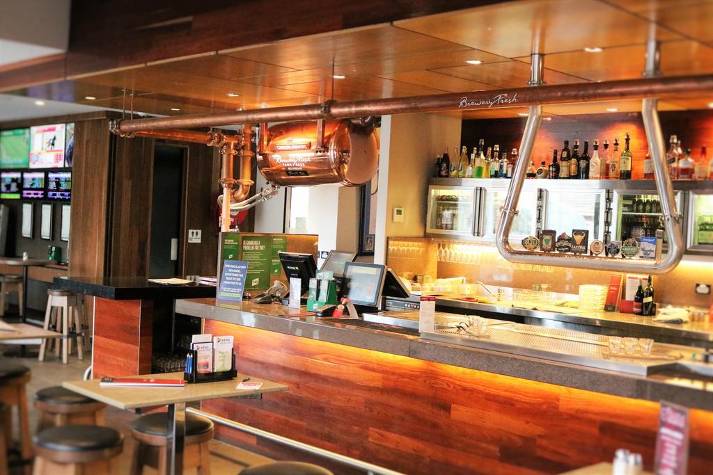 Sovereign Park Motor Inn Μπάλαρατ Εξωτερικό φωτογραφία